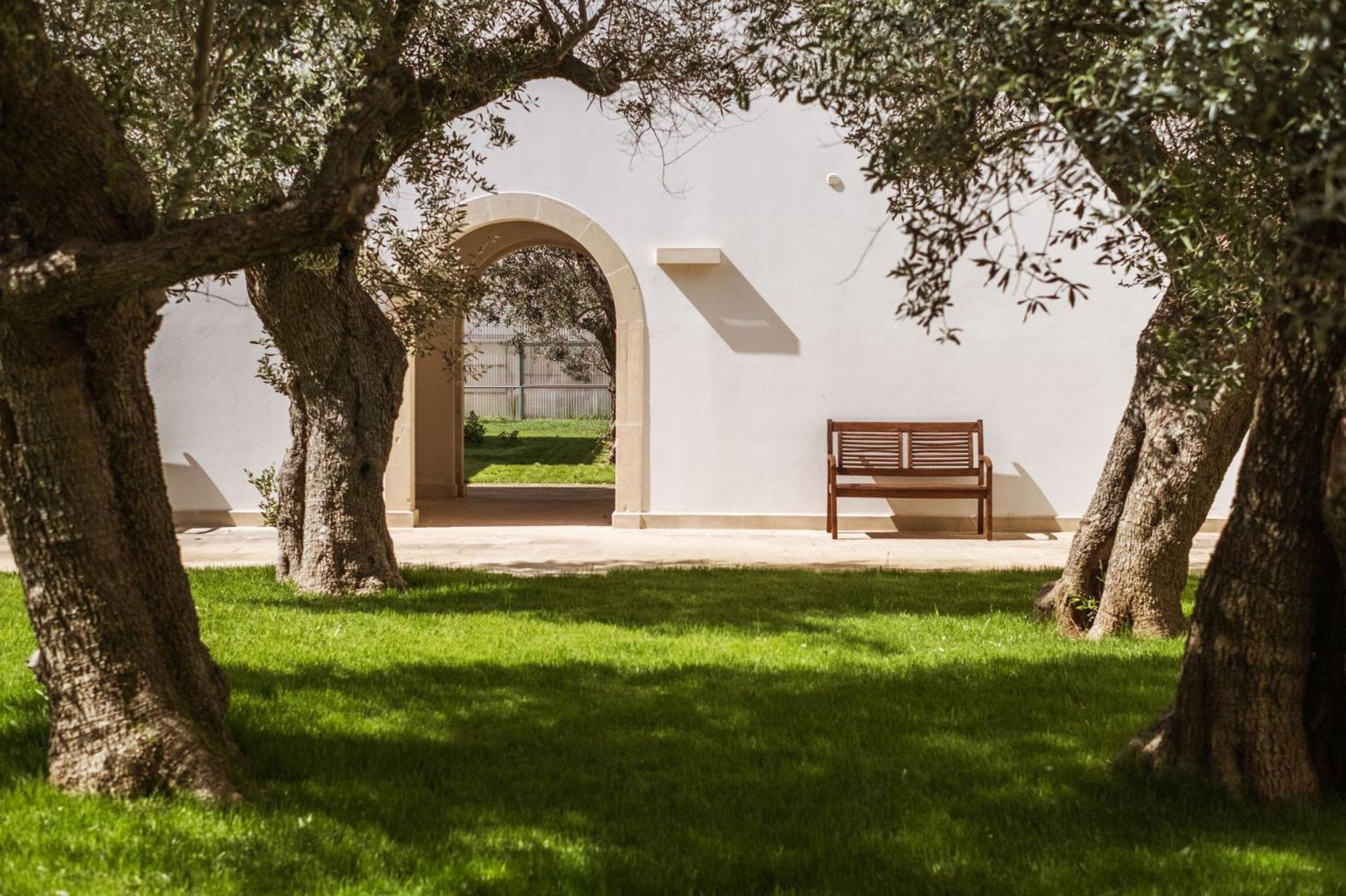 Secolario Masseria Del Viverbene Palmariggi Exterior foto